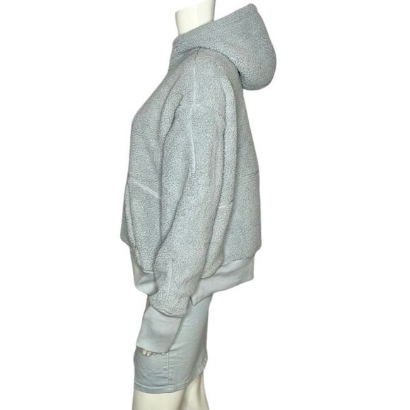 All in Motion Light Blue Fuzzy Sherpa Quarter Zip Hoodie Size Medium - Picture 4 of 8